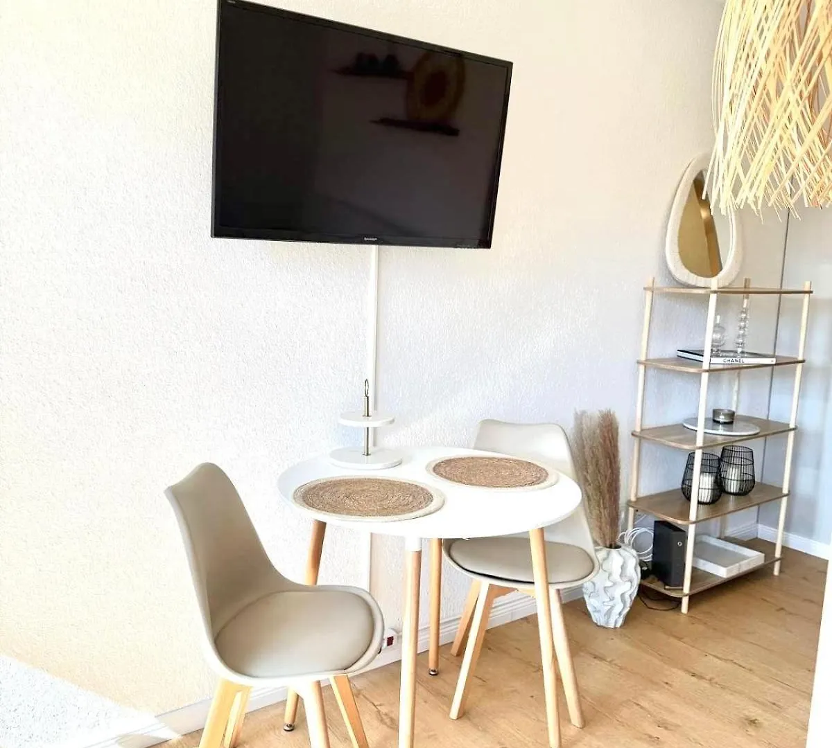 Allgaeu Boho Apartment Mit Balkon Kempten