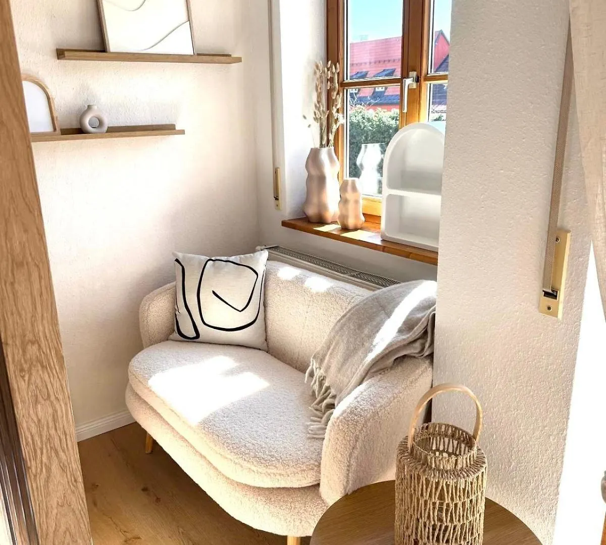 Allgaeu Boho Apartment Mit Balkon Kempten